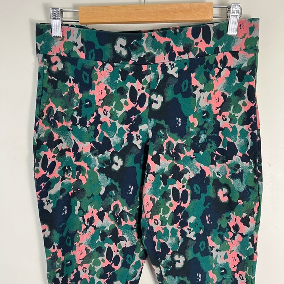 Torrid Full-Length Legging In Camo Floral Size 1X High Rise Stretch Comfy - Picture 7 of 13